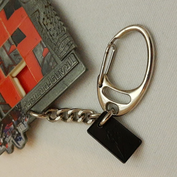 Transformers Miniature Slide Puzzle Keychain Autobot Symbol 2007 - Picture 9 of 9